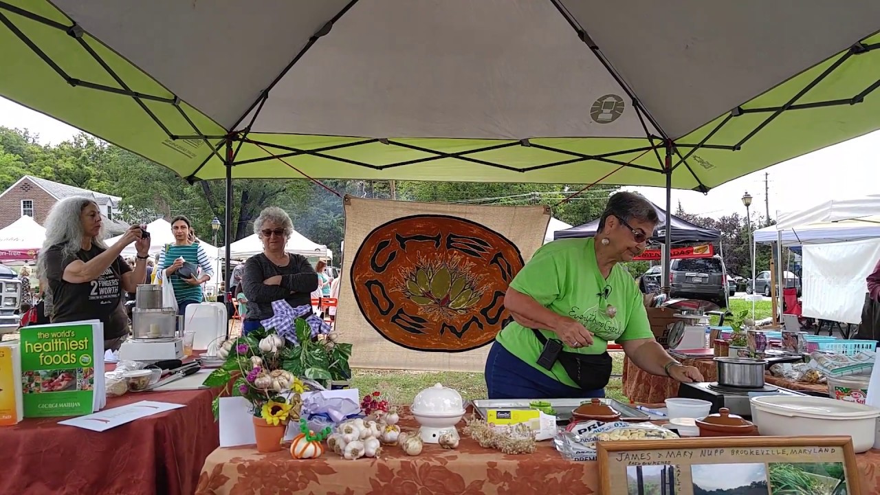 Cooking Demo: Garlic - YouTube