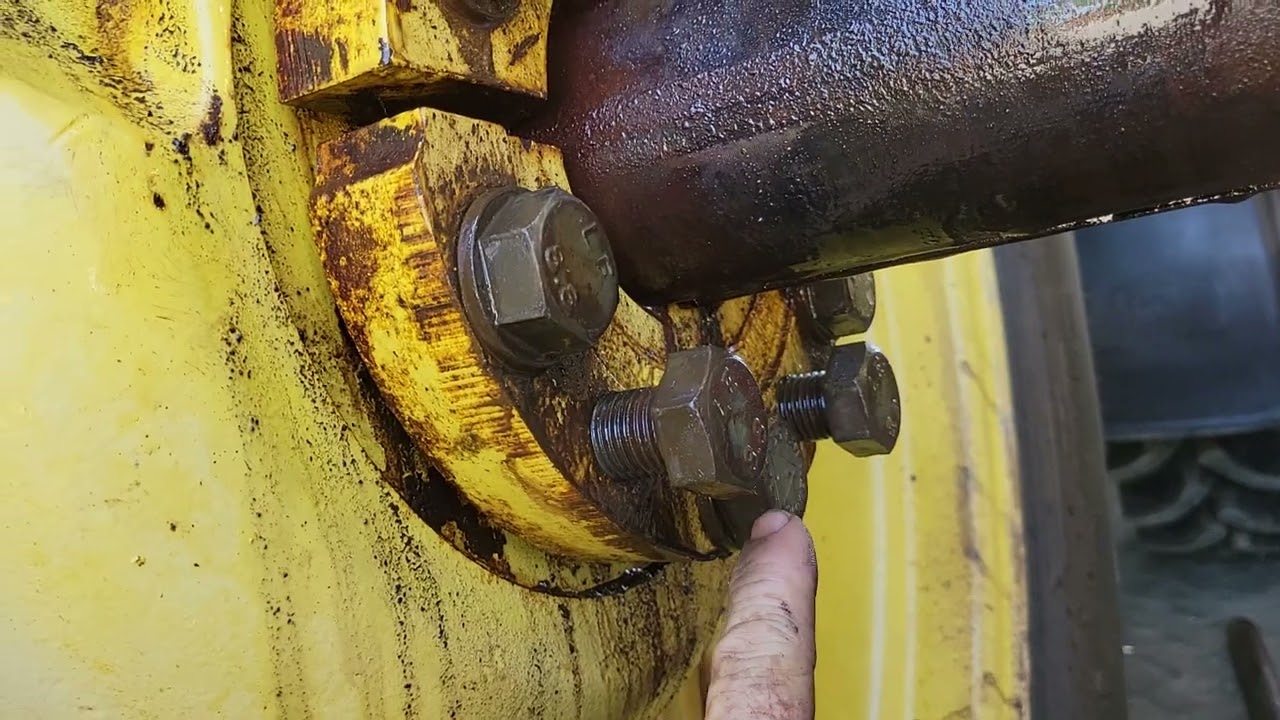 moving John Deere wedge type Wheels