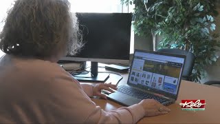 How AI makes online shopping scams easier to create