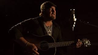Lee Brice - "I Drive Your Truck" (Acoustic)