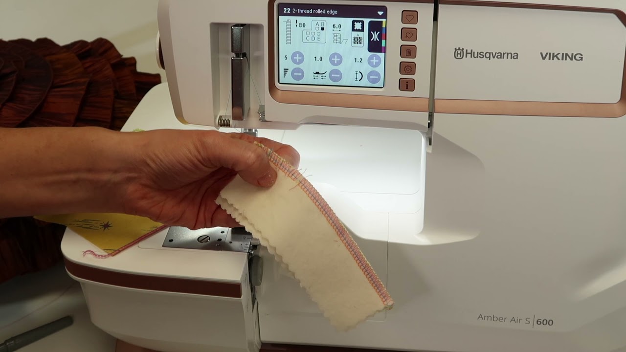 Husqvarna Viking Amber Air S600 Serger 30 How to Take Out Overlock