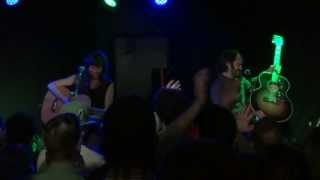 Silversun Pickups - Cannibal - Acoustic Show at The Satellite 9/19/13 Resimi