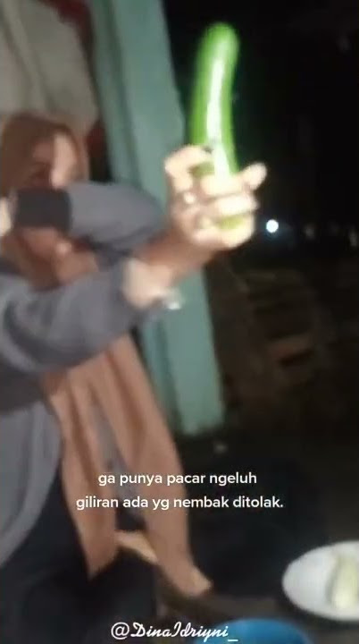 main nya sama timun?