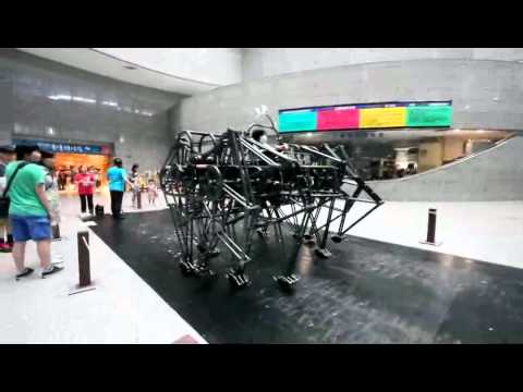 楊志館 黑金鋼 仿生獸 2012-08-19高雄科工館 by Chely