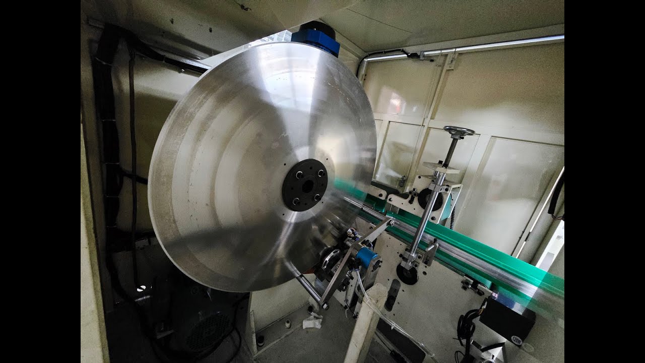 Automatic Facial tissue paper log saw cutting machine CIL-FT-281 - YouTube
