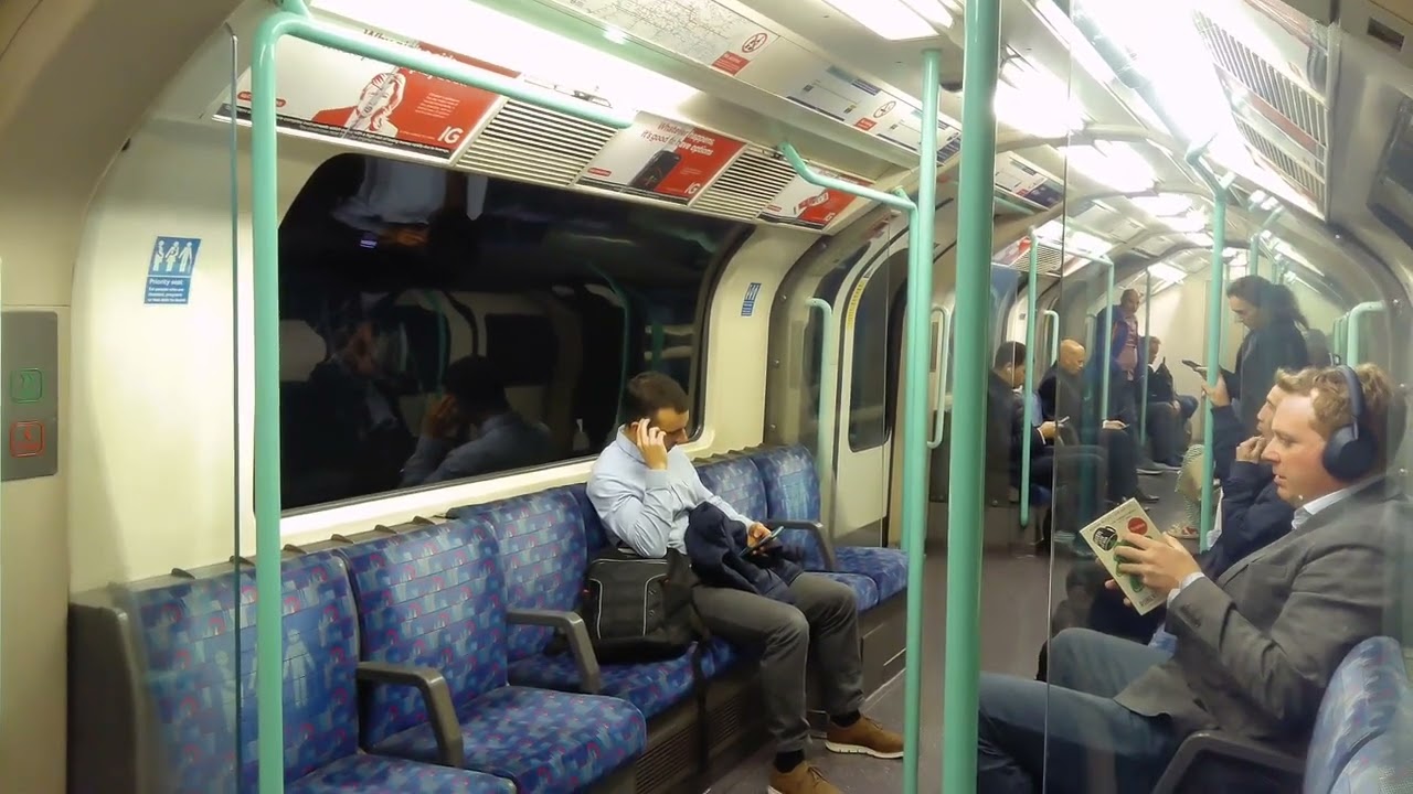 London Underground Waterloo & City Line 1992 Tube Stock Class 482 From Bank To Waterloo