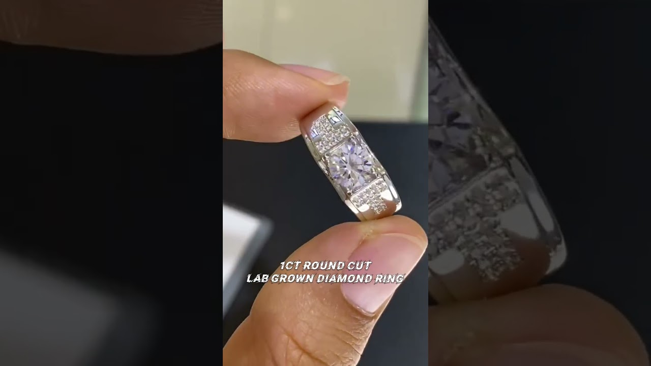 1ct Round Cut Lab Grown Diamond Ring for Men.