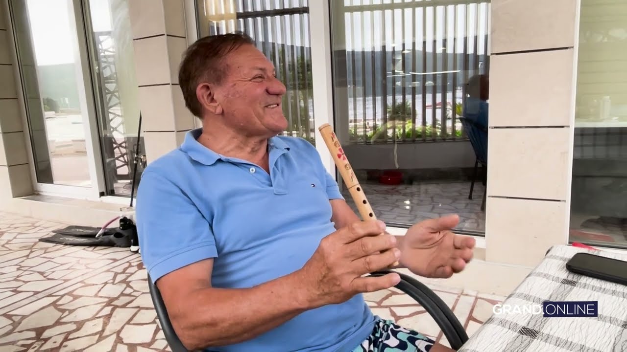 Miloš Bojanić zasvirao frulicu i prozvao Dragana Stojkovića Bosanca: 