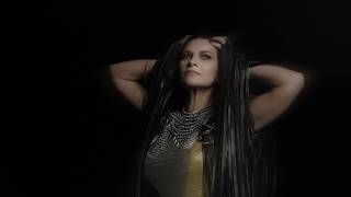 Laura Pausini - Pausa Con Mikel Izal (Visual)