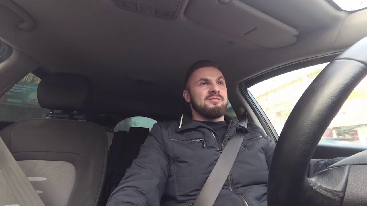 Трахнул красотку в авто