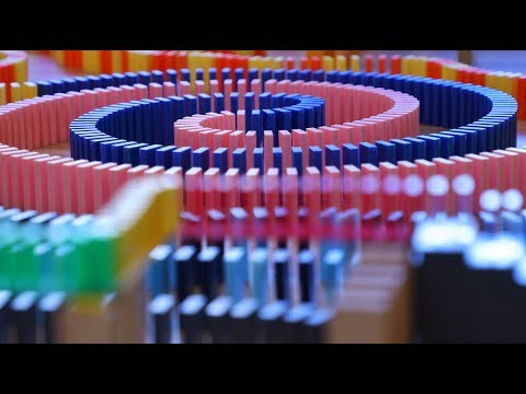 Видео: CRAZY COLOR CHAOS in 10,000 Dominoes!