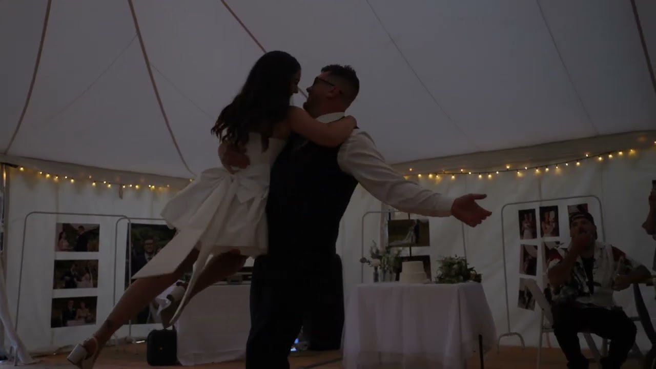 Maddi & Nathan’s Gorgeous Ceremony | Cranky Rock, Wollombi