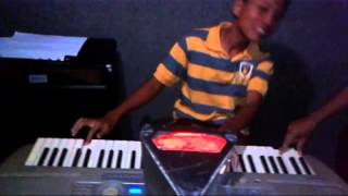 Orang Gila Main Piano