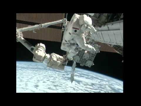 First Spacewalk Successful for Drew, Bowen