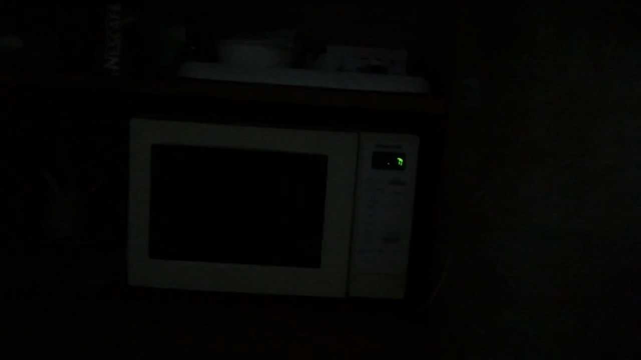 Лампочка в микроволновке. Расширенная версия - YouTube