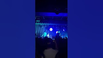 Thumbnail of Royel Otis - intro + Heading for the door - live Barcelona