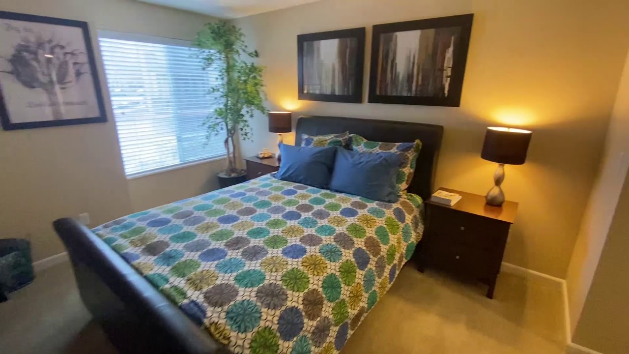 Chestnut Ridge Apartment Homes B103 Gleneagle 1 Bed 1.5 Bath with Den