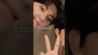 No because at this time, jay fingers should have its own fandom! 🤌😛☝️😍🎉#enhypen #jay