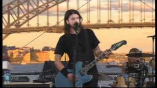 Foo Fighters - Up In Arms/Big Me (live)