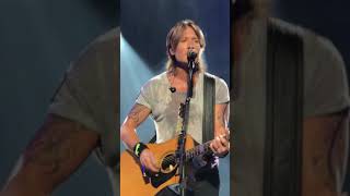 Keith Urban - Break On Me - Montreal - 8.12.17
