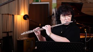 Marcel Moyse - 24 Little Melodic Studies No.4 - Variation 1 - The Flautist Eileen Gilligan