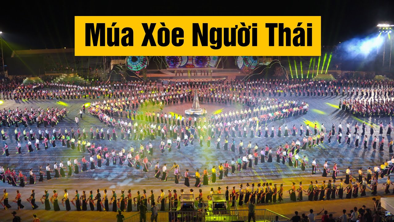 Hàng nghìn người Thái Tây Bắc đổ về Nghĩa Lộ Yên Bái mừng Múa Xòe được UNESCO vinh danh thế giới