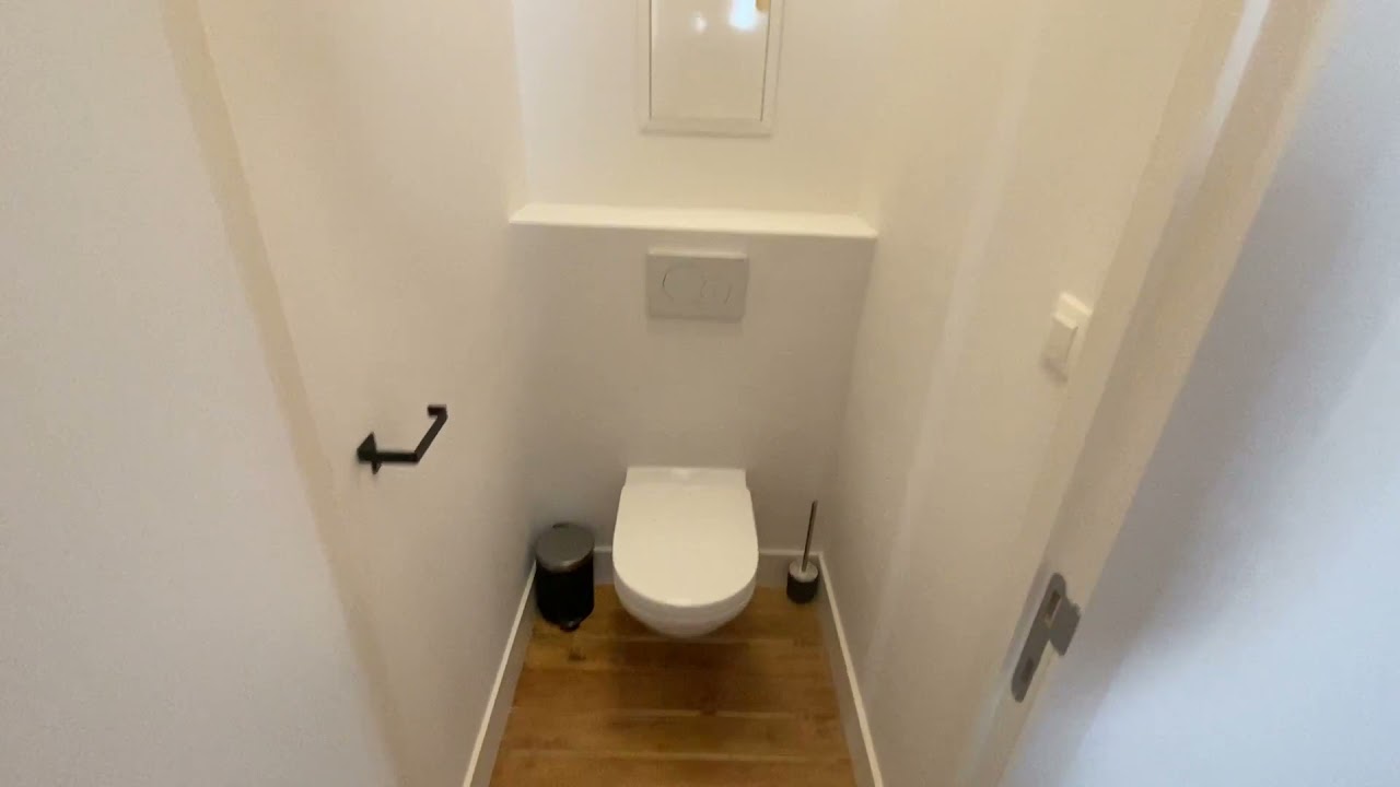 Rooms in modern 10-bedroom house in Center, Brussels - Spotahome (ref 604261)