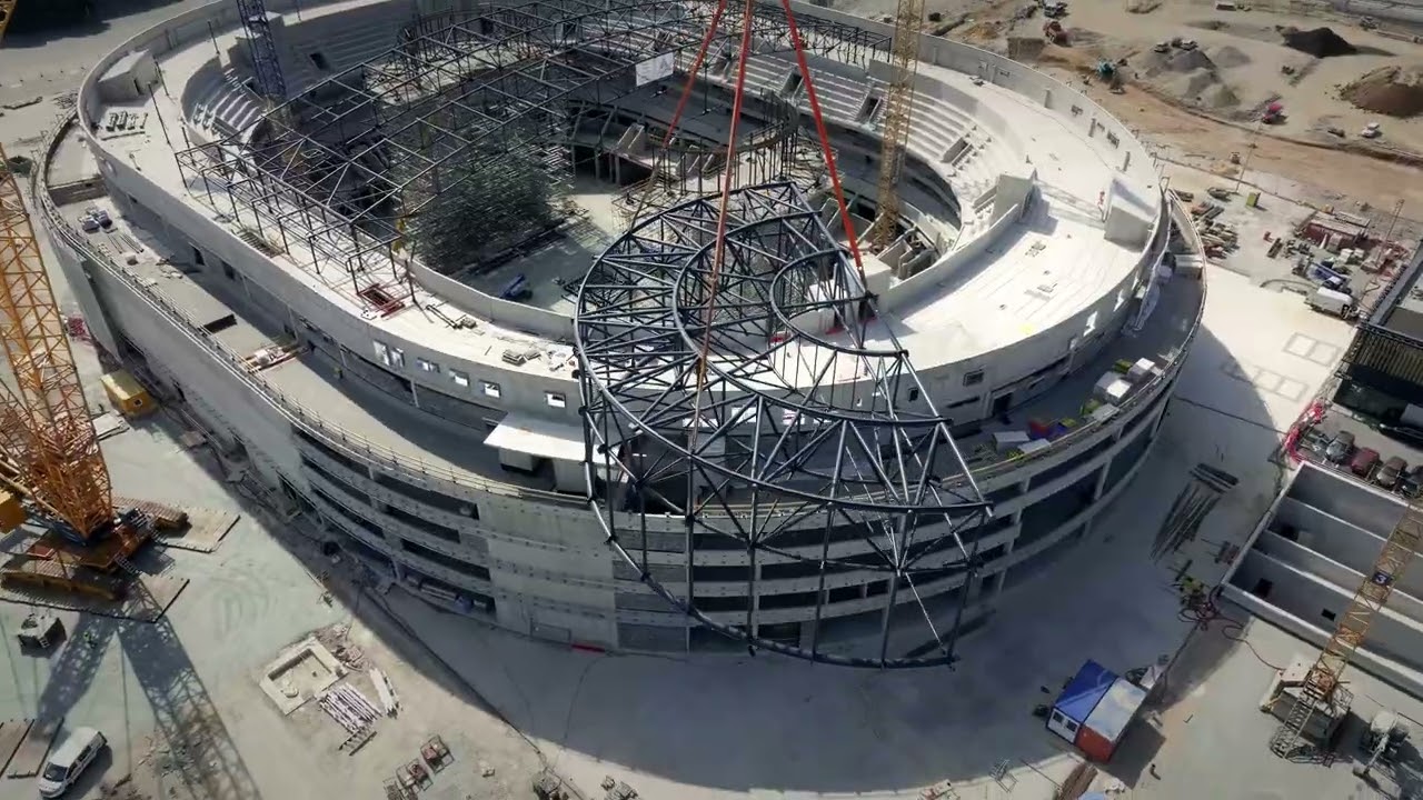 ARENA BRNO zdvih ocelové konstrukce střechy