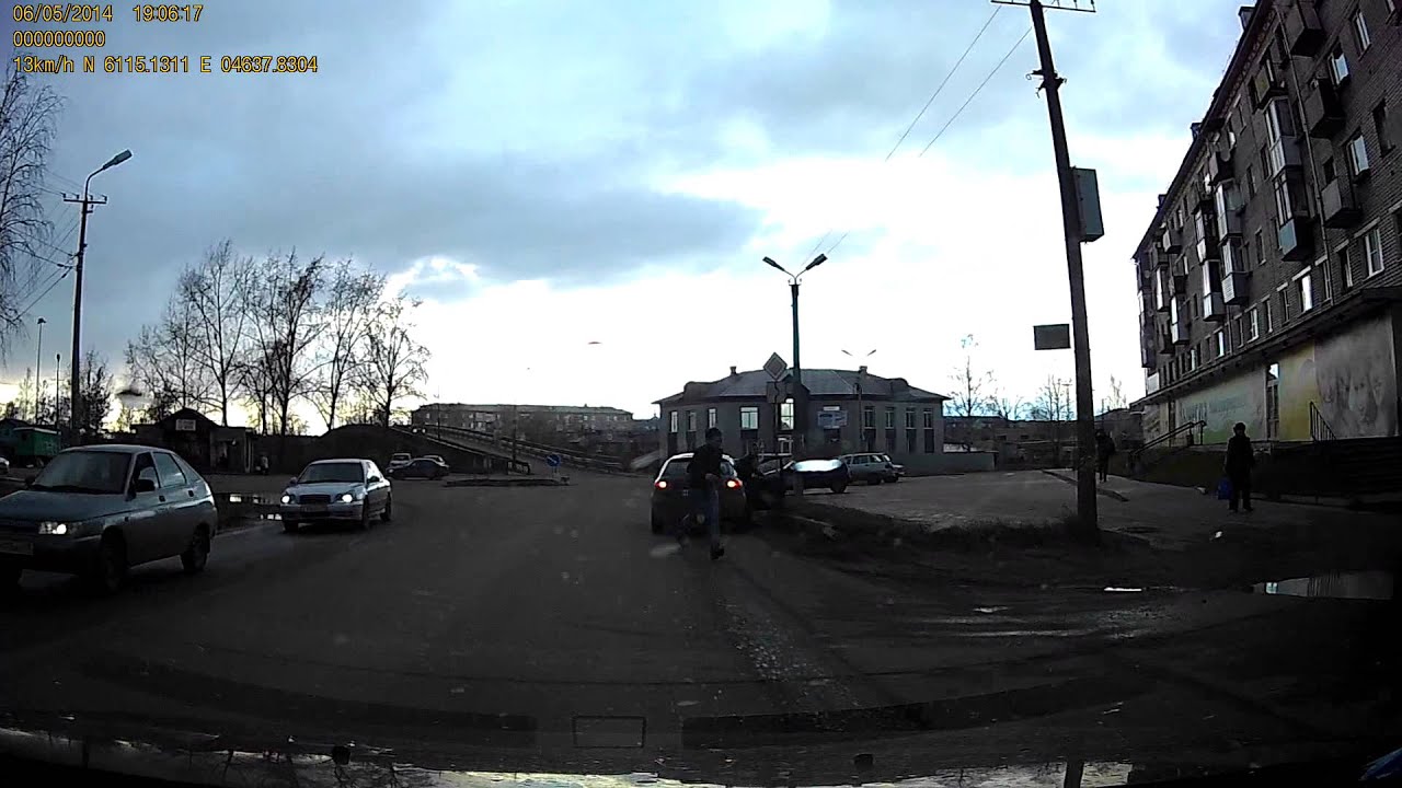 ДТП с участием велосипедиста_КОТЛАС_06.05.2014 - YouTube