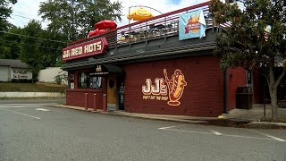 Beloved Charlotte hot dog shop announces closure: ‘The last wurst’