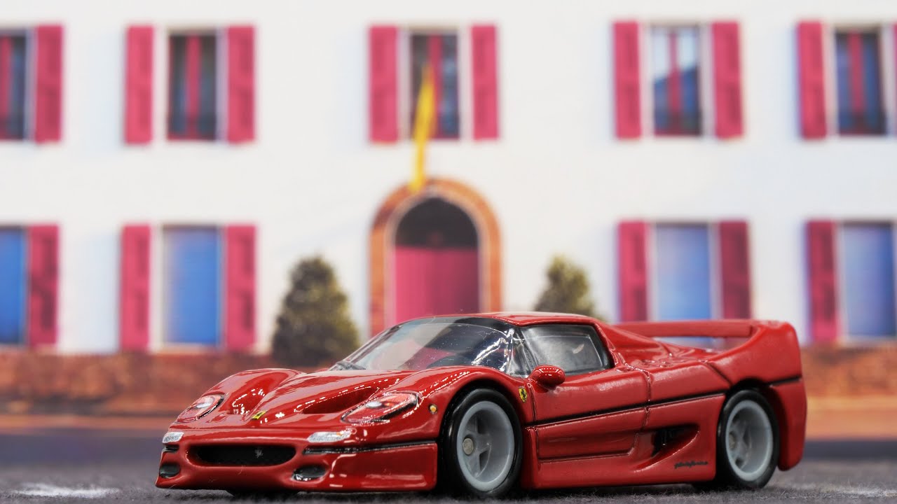 Hotweels - 8 modèles Ferrari en boite et un coffret , Dont F512/F355