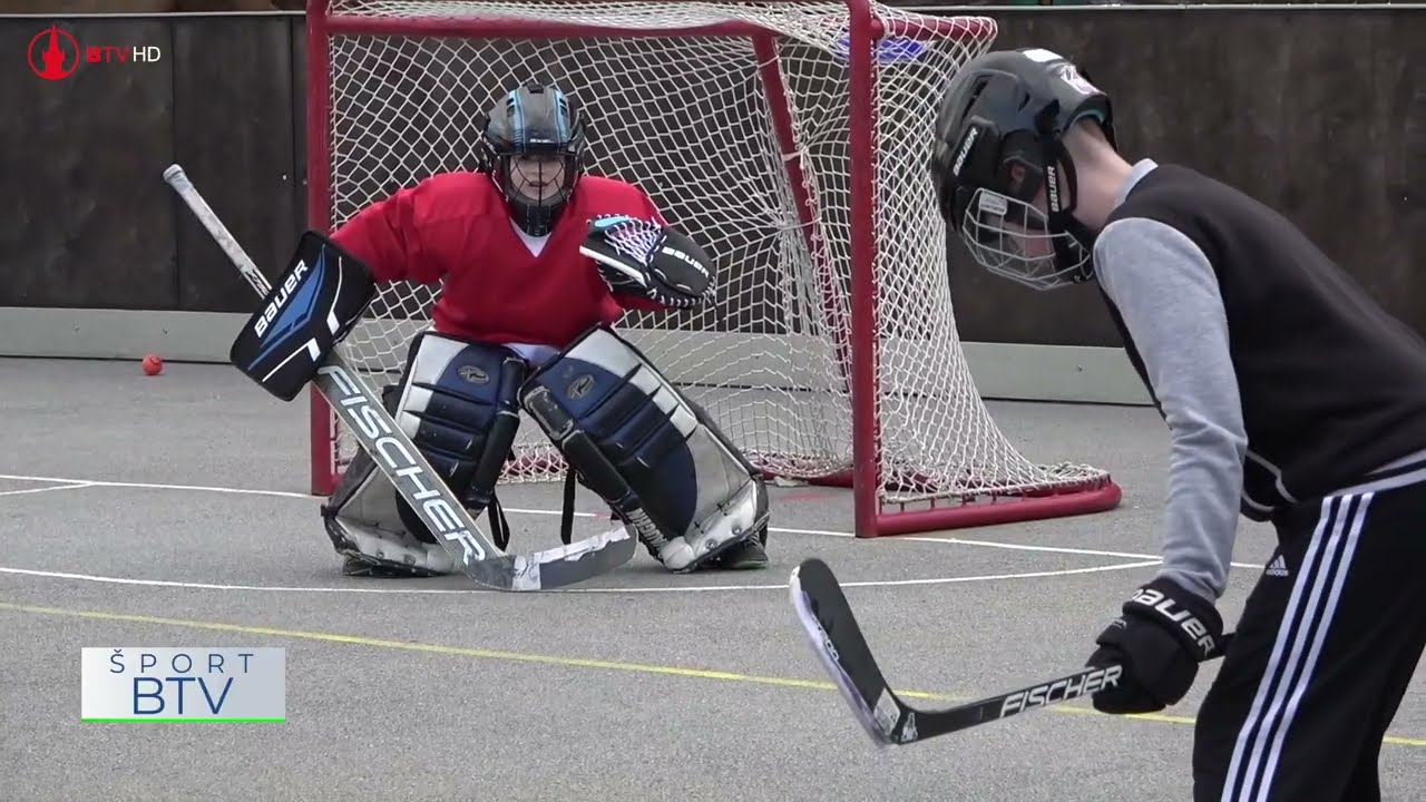 Premiéra mladých hokejbalistov v extralige