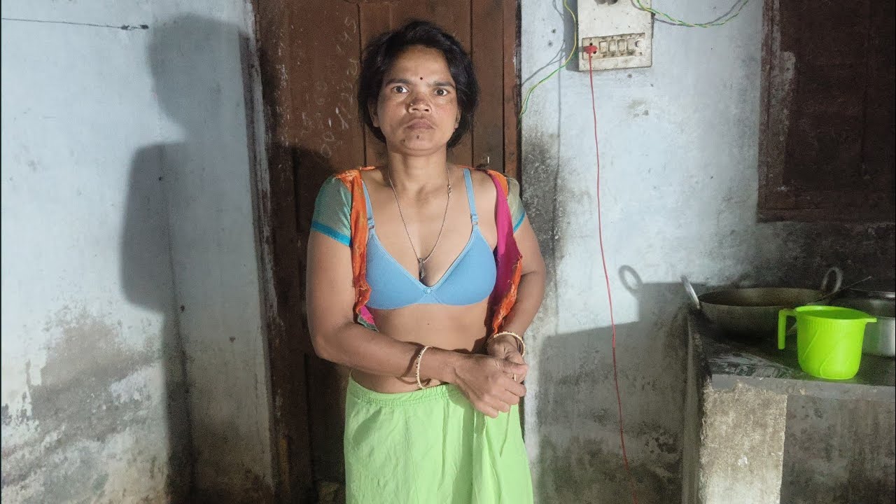 Couple husband wife vlogs | Moni Bohut Gusse Main Hai | Kiu Moni Ko Gussa Aya Hai