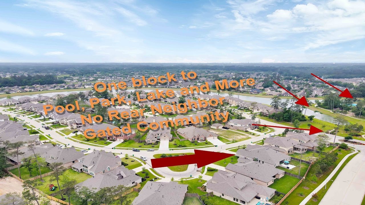 Exquisite Custom ranch for sale. Gated with No Rear Neighbors 32015