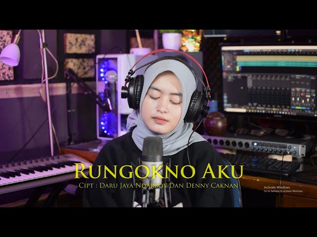Woro Widowati - Rungokno Aku (Official Music Video) class=
