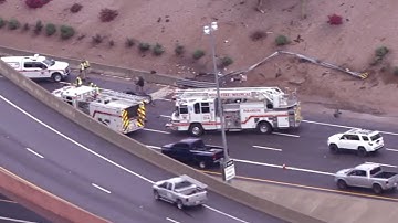 Deadly crash restricts traffic on Loop 202 Red Mountain near Gilbert Road