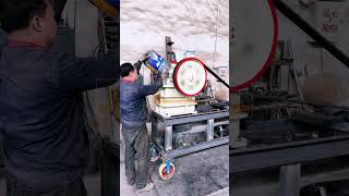 Jaw crusher with good particle shape and low wear.