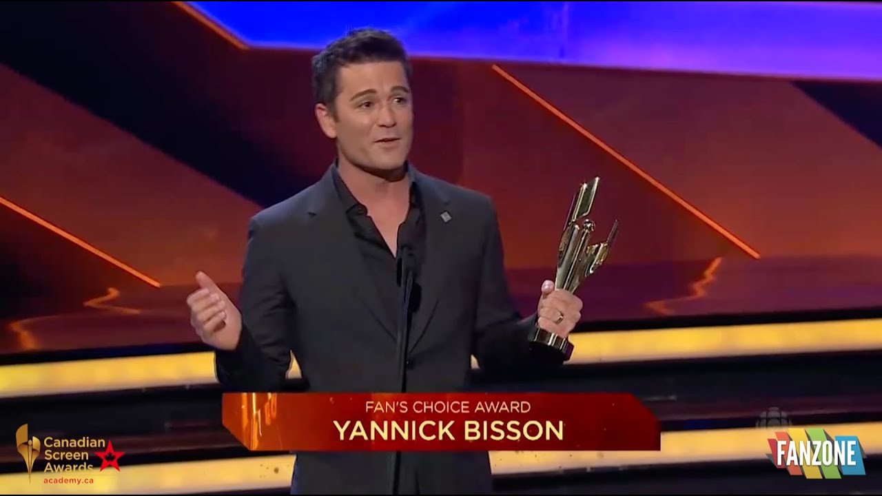 Yannick Bisson wins 2016 Fan's Choice Award!