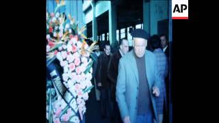 SYND 9 4 76 WORKERS FILE PAST BODY OF MURDERED BERSADI