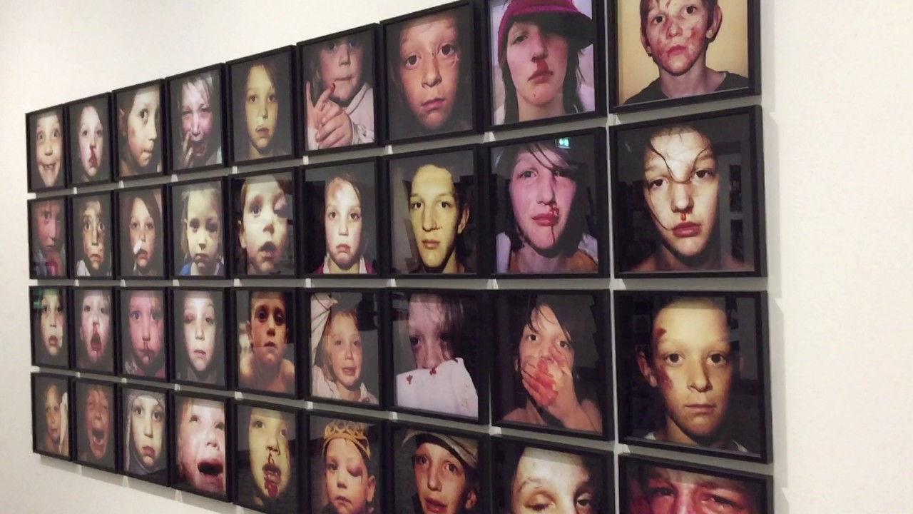 アート・デザイン・音楽 THE MANY LIVES OF ERIK KESSELS The many lives of Erik Kessels - CAMERA, Torino 2017 - YouTube