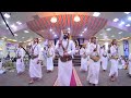 قمري قلي بكم هو يابايع القمري رقصة صنعانية روعة ومع الفنان محمد العماد وعصام العصامي قمري قلي بكم هو يابايع القمري رقصة صنعانية روعة ومع الفنان محمد العماد وعصام العصامي