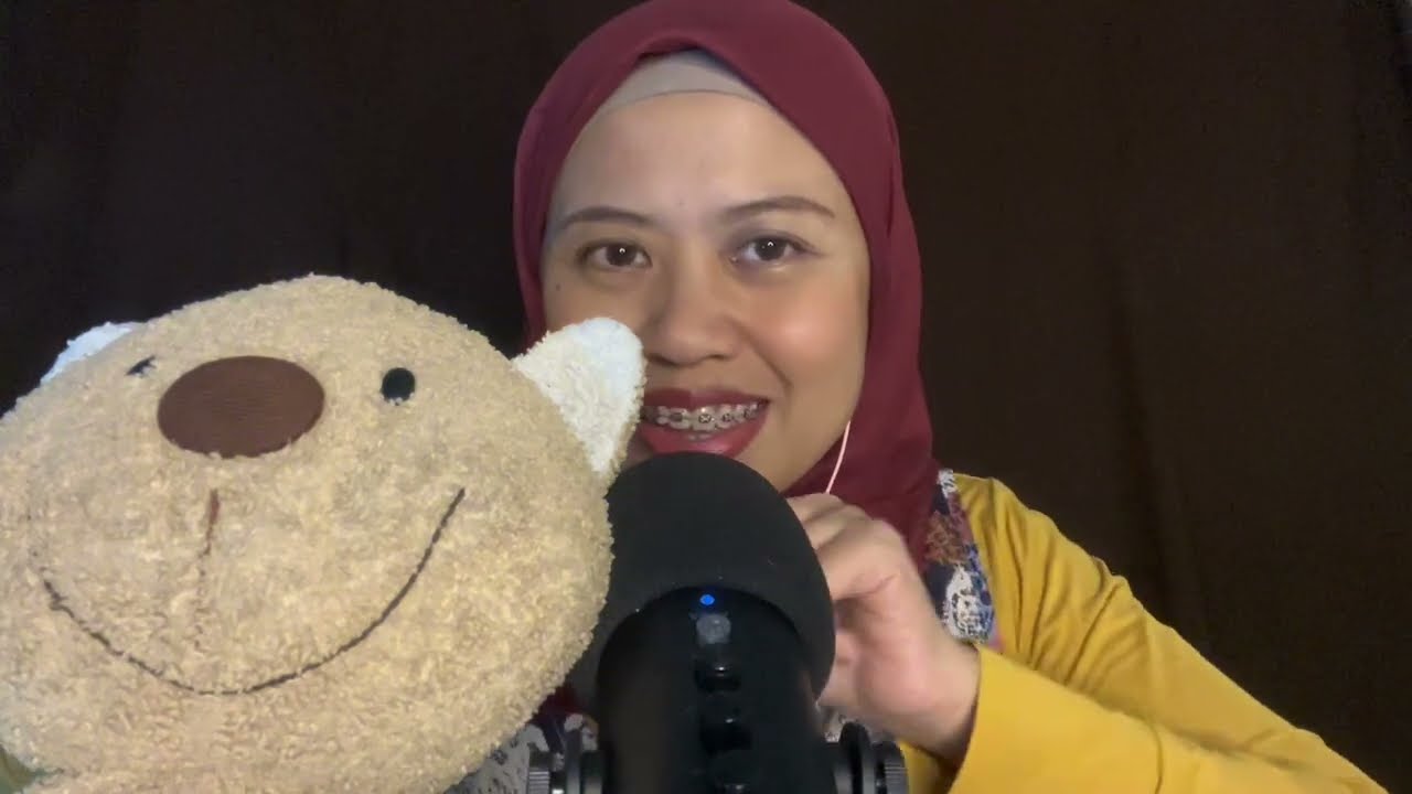 ASMR - Your Friend Wakes You Up to Play 'Guess the Sound' at the Sleepover | Lofi Roleplay