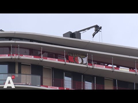 Rotterdamse hilariteit om Feyenoord-vlag op Amstel Tower