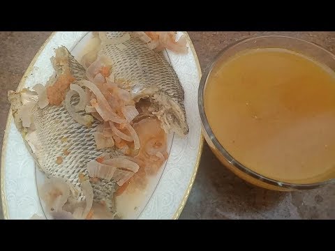 فيديو: كيف لطهي السمك المسلوق بشكل صحيح
