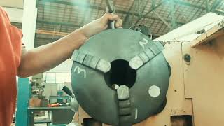 Mesin bubut (proses seting benda kerja, dial benda kerja, penyetingan pahat)