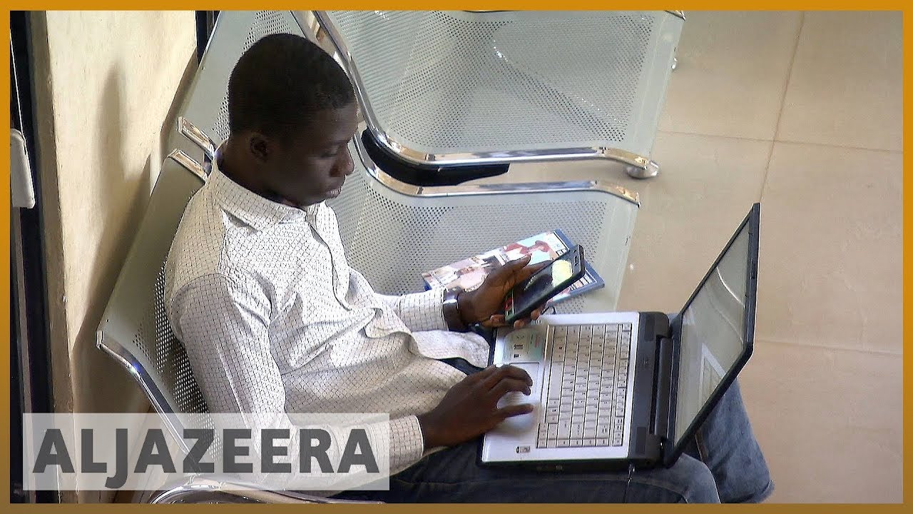 🇳🇬نيجيريا: إضراب المعلمين، وحكومة متشددة، ومعاناة الطلاب | الجزيرة الإنجليزية