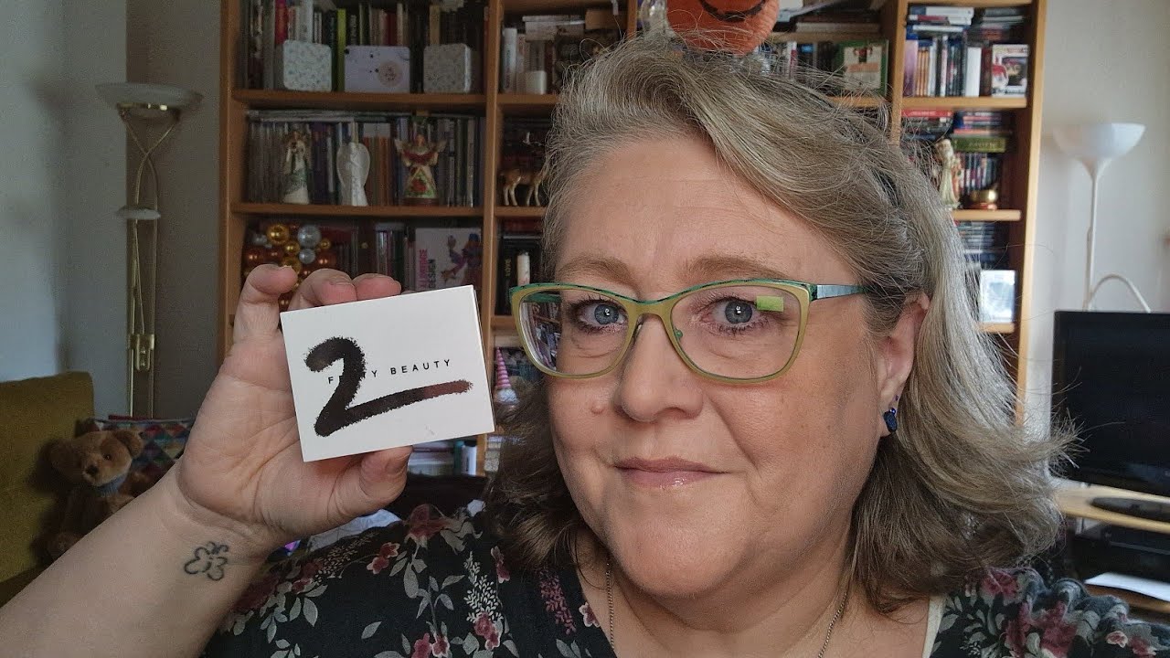 GRWM mit Real Talk - Fenty Beauty - Snap Shadows Palettchen und Anderes. 