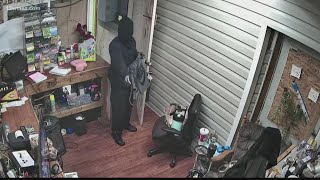 Houston County investigators need your help identifying 3 men wanted in fatal armed robbery