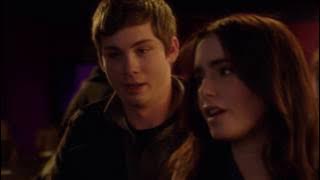 [1080p] Stuck in Love - Lou and Samantha 'Is Dear Mr. Henshaw your favorite book too?'