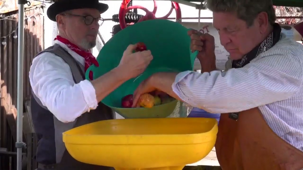 Gower Heritage Centre cider making